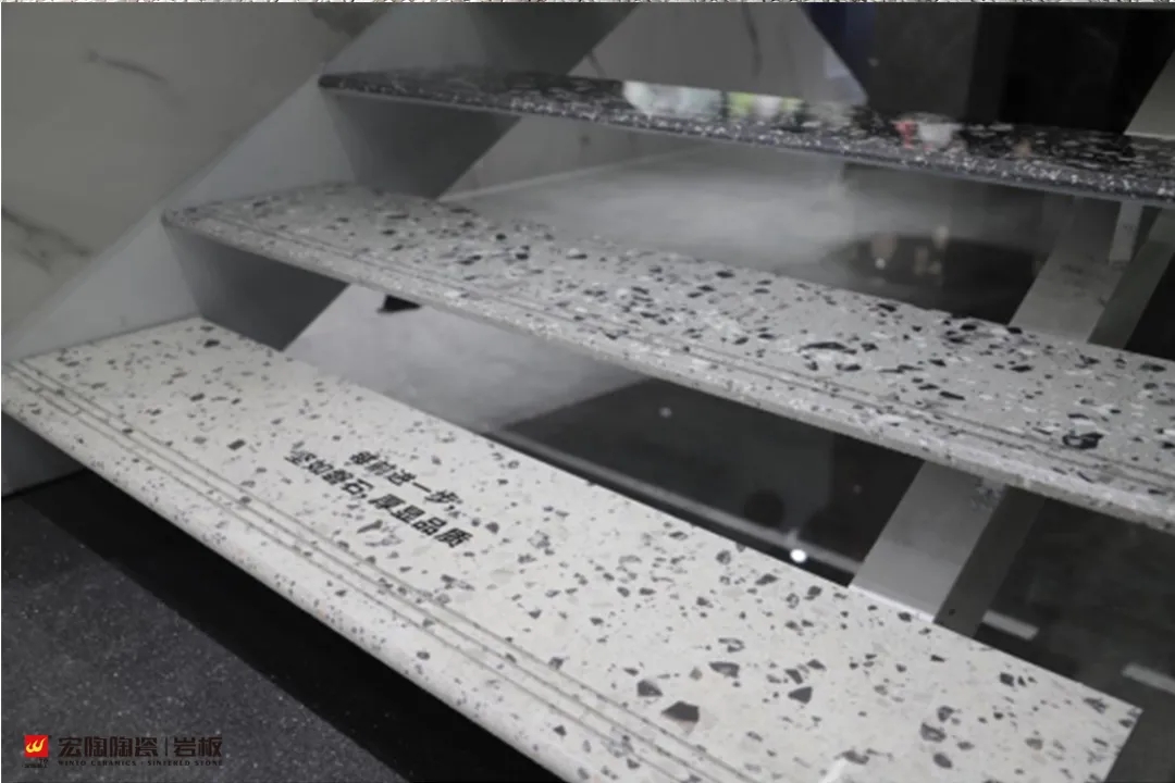 云顶集团岩板楼梯效果图