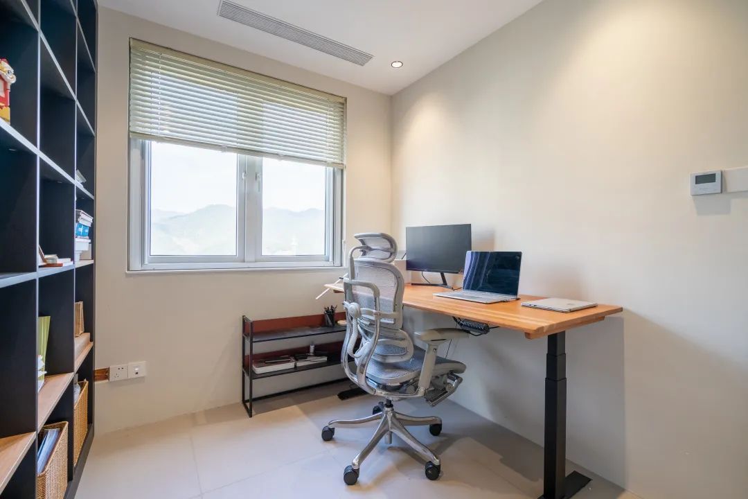 云顶集团陶瓷打造小我私家家庭书房图